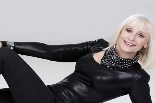 raffaella-carra-muere-a-sus-78-anos-se-apago-la-voz-rumbera-de-italia