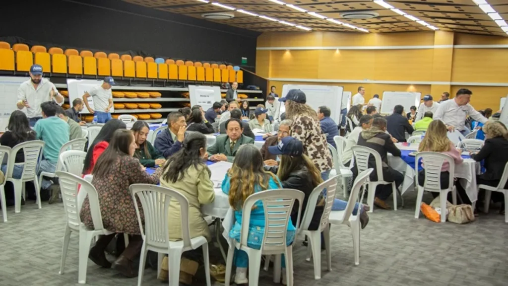 Cundinamarca y la Región Metropolitana diseñan soluciones de movilidad con la ciudadanía para los 2,8 millones de viajes diarios