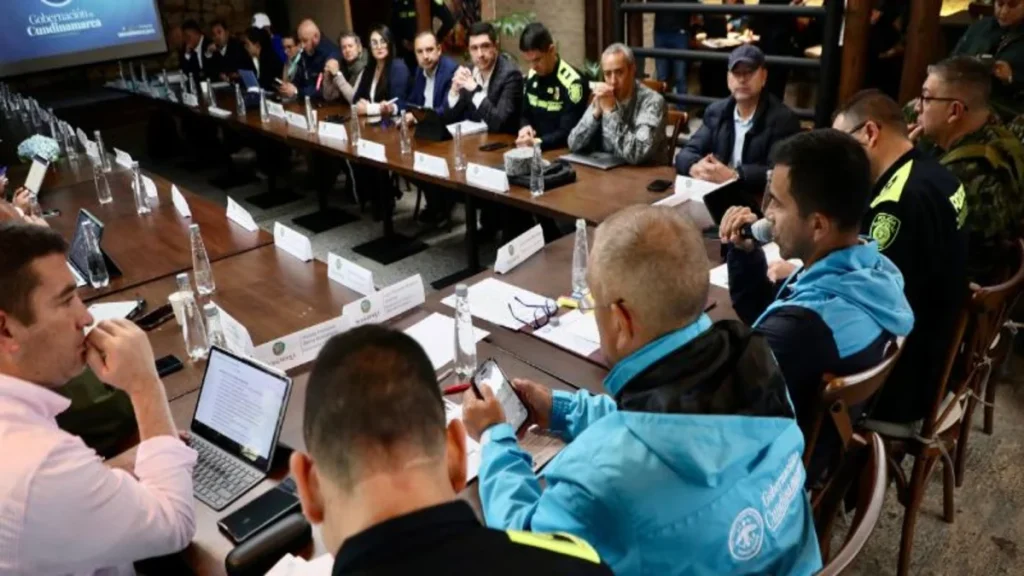 Gobernador anuncia refuerzo de seguridad con 180 uniformados en la región metropolitana de sabana