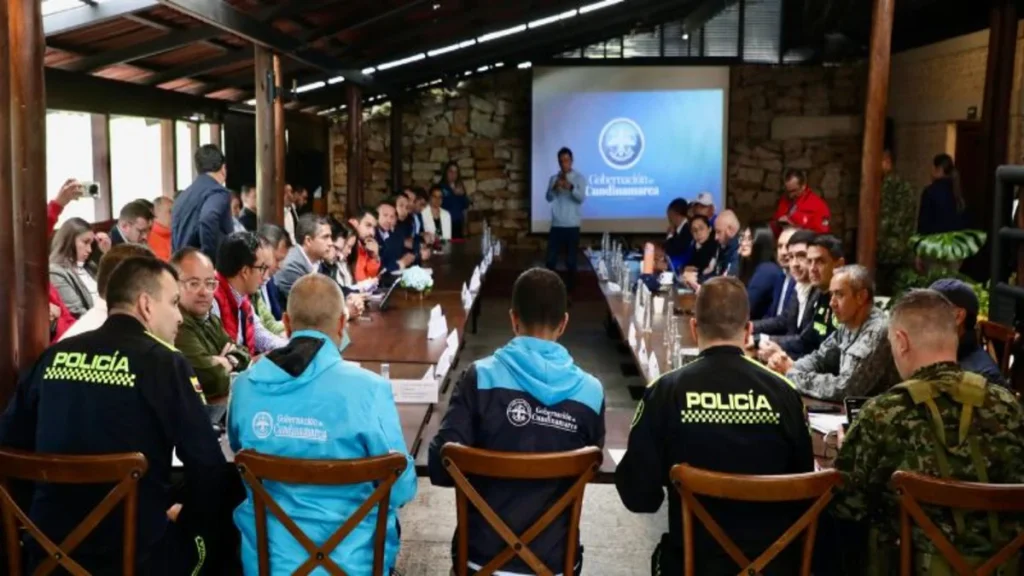 Gobernador anuncia refuerzo de seguridad con 180 uniformados en la región metropolitana de sabana