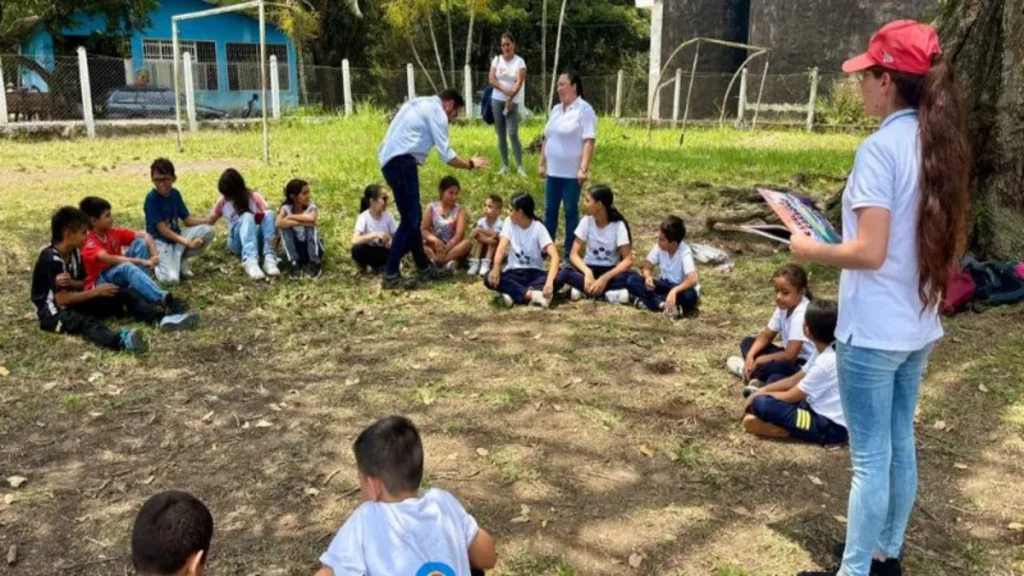 Cundinamarca: Más de 1.100 niños graduados como 'Bycúas Ambientales', comprometidos con el agua y la biodiversidad