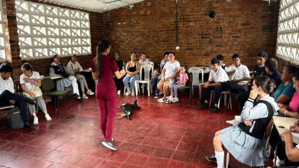 CundiOSO distribuye KitOSO para orientar el futuro académico y laboral de jóvenes
