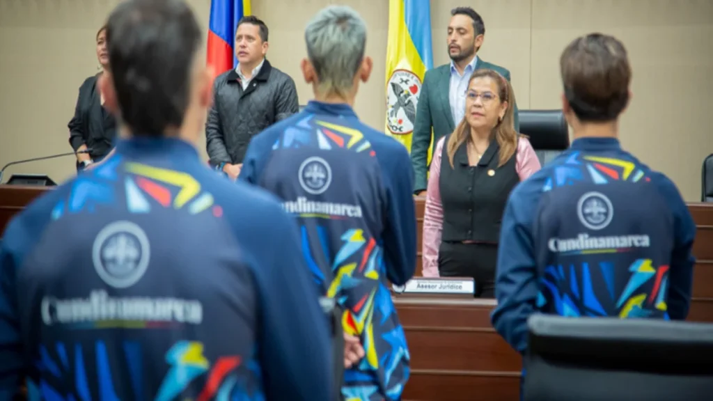 Cundinamarca exalta a sus héroes deportivos: 12 atletas con triunfos internacionales reciben máxima distinción