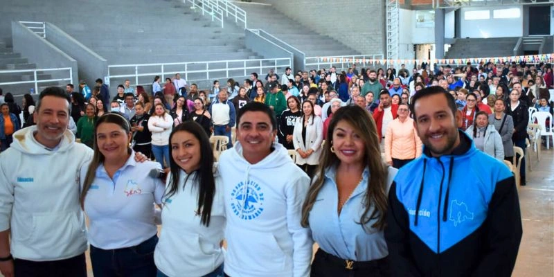 Giras de la salud y el bienestar llegan a los docentes de Cundinamarca para fortalecer el cuidado humano