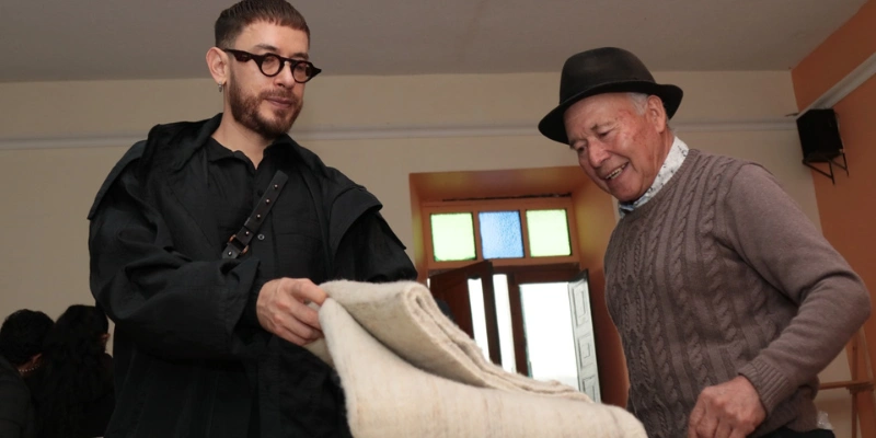 ‘La Colmena’: CUBEL y 40 artesanos llevan la tradición Cundinamarquesa a la alta moda en el Cundinamarca Fest 2025