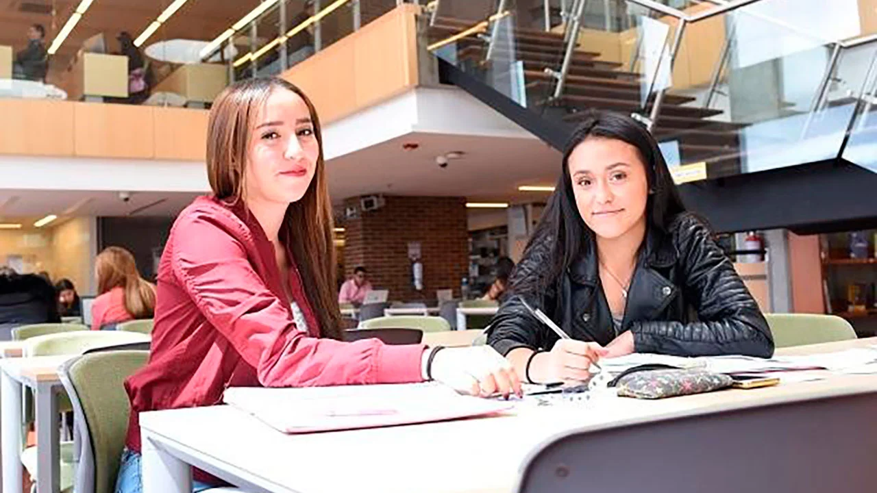 Nuevas Oportunidades Académicas en Japón para Jóvenes Colombianos: Lanzan Convocatoria de Becas